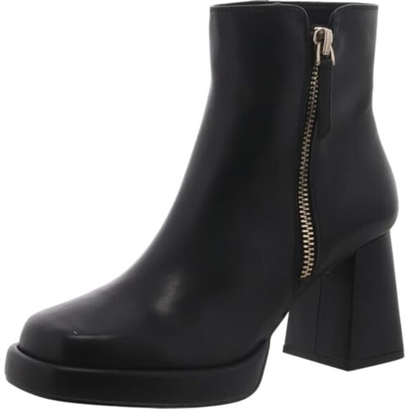 Steve Madden Black Ankle Boots - Picture 1 of 1